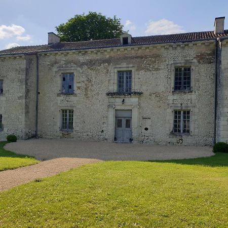 L'Olivier Villa Monts-sur-Guesnes ภายนอก รูปภาพ