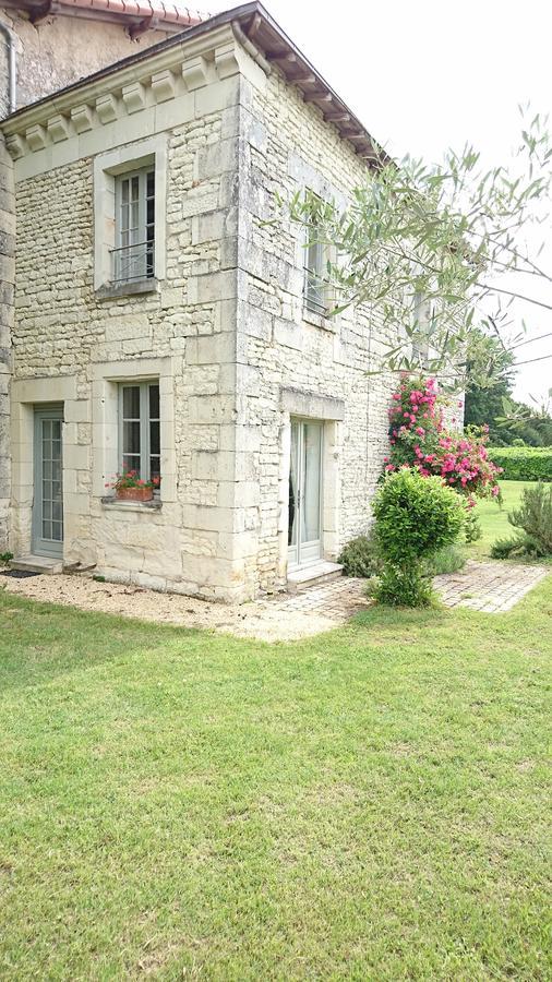L'Olivier Villa Monts-sur-Guesnes ภายนอก รูปภาพ